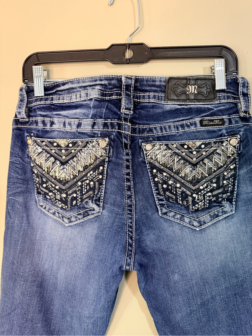 Gorgeous Vintage Y2K Miss Me Mid-Rise Boot Jeans Embellished Pkts 31-1/2”Inseam